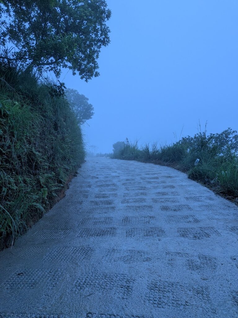 kakkadampoyil hill view point Nayadampoyil